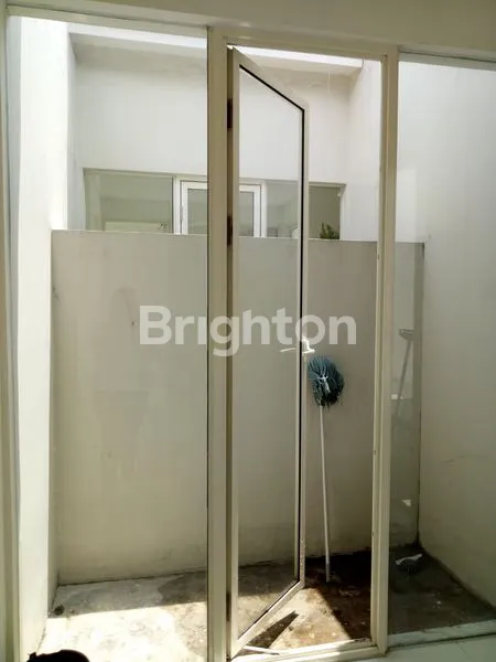 image RUMAH GRESS DI GRAND PAKUWON SURABAYACLUSTER ADELAIDE (5)