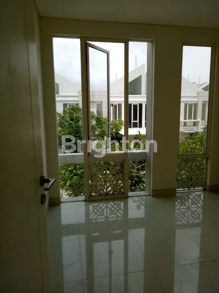 image RUMAH GRESS DI GRAND PAKUWON SURABAYACLUSTER ADELAIDE (7)