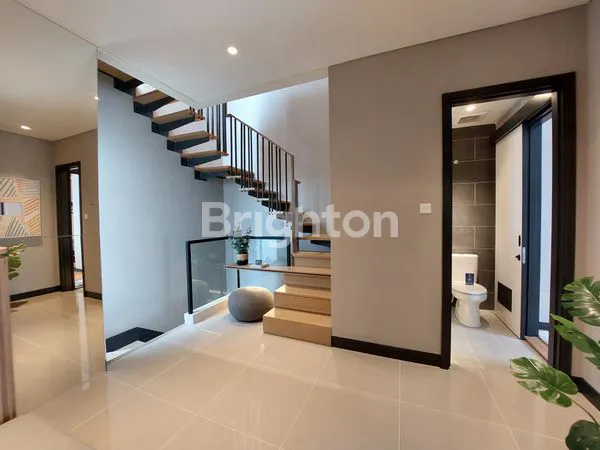 image RUMAH BARU, SUMMARECON SERPONG, CLUSTER LEONORA, SYMPHONIA, LEBAR 7, REAL ATTIC (4)