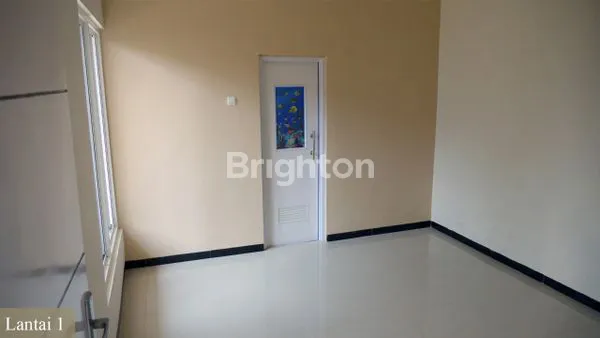 image RUMAH TINGKAT 2 LANTAI BAGUS SIAP HUNI SRI REJEKI DALAM SEMARANG BARAT DEKAT KLENTENG SAM POO KONG (2)