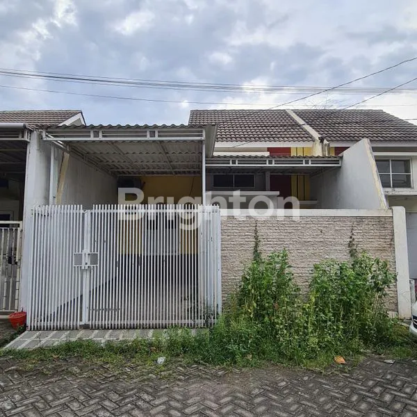 image RUMAH LOKASI DEKAT JALAN TOL MINIMALIS DAN SUDAH DIRENOV TINGGAL MASUK (1)