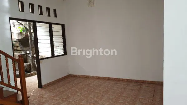 image RUMAH DI TENGAH KOTA (3)