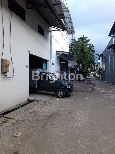 image GUDANG ADA KANTOR LANTAI ATAS DI LEBAK TIMUR DEKAT KENJERAN DAN SURAMADU SELANGKAH KE RAYA MERR (1)