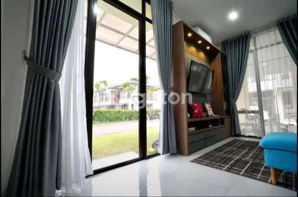 image RUMAH CANTIK 2 LT FULL FURNISH DI LAVON CITY CIKUPA TANGERANG (6)