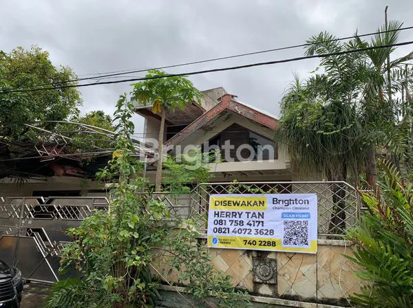 image 2 RUMAH JEJER DI SIMPANG DARMO PERMAI SELATAN (1)