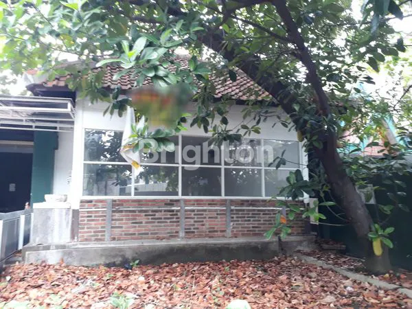 image RUMAH EX  RESTO KULINER , DI TENGAH KOTA .DEKAT  STASIUN PONCOL ( 5 MNT) , 200 M  KE  PARAGON MALL DAN DP MALL , 5 MNT KE TUGU MUDA , LAWANG SEWU , DKT SEKOLAH SD K 3 , 10 MNT KE BANK  BCA DAN BANK MANDIRI JL PEMUDA ..5 MNT KE PASAR JOHAR , SEKITAR HOTEL (1)