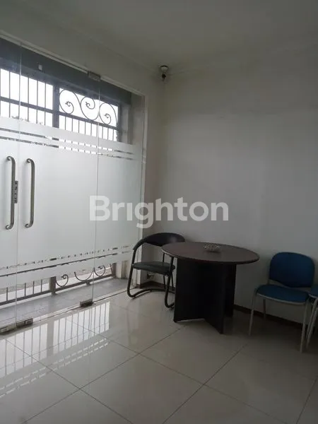 image GUDANG CANTIK, BERSIH,TERAWAT,SIAP HUNI, TERLETAK DI PERGUDANGAN TANRISE WESTGATE GEDANGAN, TIDAK BANJIR,DAPAT DILEWATI KONTAINER 40 FEED (3)