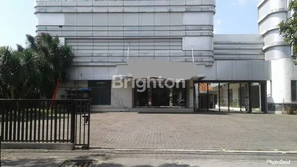 image TEMPAT USAHA DI LOKASI STRATEGIS (1)