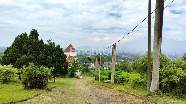 image TANAH DI PUNCAK BURING INDAH MALANG (4)