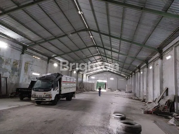 image GUDANG + BANGUNAN KANTOR DEKAT KOPASSUS KANDANG MENJANGAN (1)