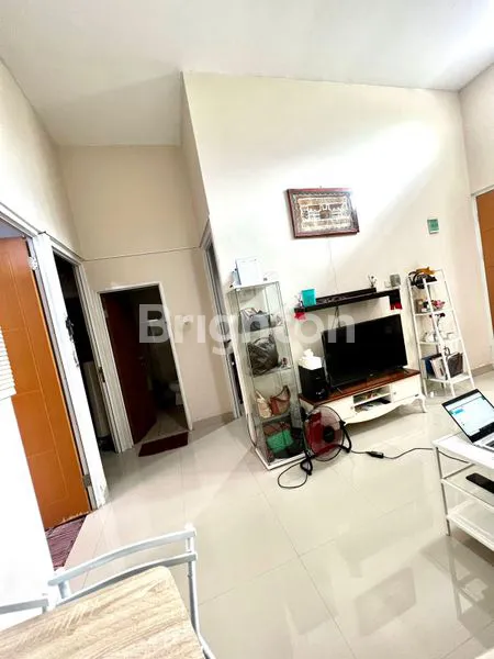 image RUMAH RAPI SIAP HUNI DI CLUSTER NUBIA GRIYA SERPONG SURADITA RESIDENCE CISAUK TANGERANG (8)