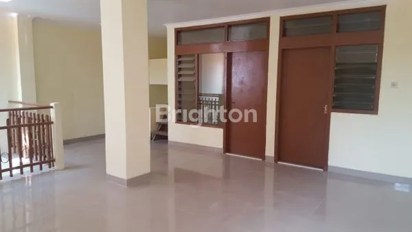 image RUMAH TINGGAL TENGAH KOTA (5)