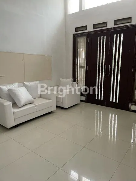 image RUMAH 2 LANTAI DEKAT MACHUNG TIDAR MALANG (3)