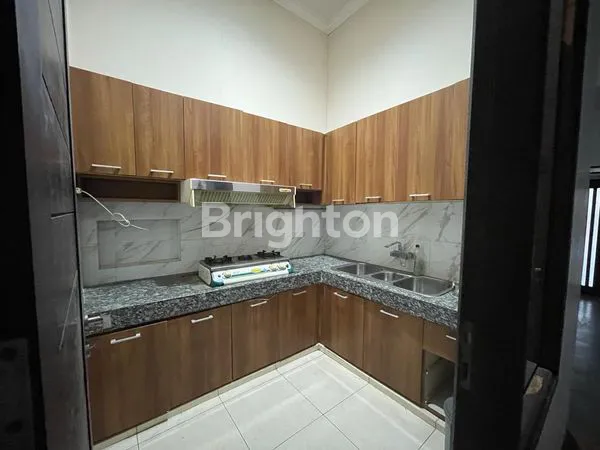 image RUMAH 2 LANTAI DEKAT MACHUNG TIDAR MALANG (7)