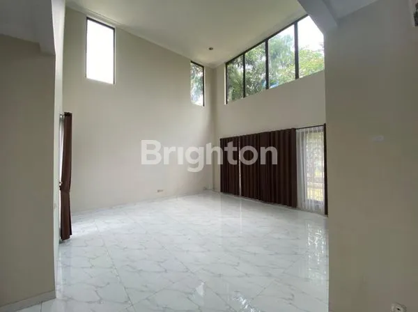 image RUMAH TERAWAT DAN SIAP HUNI TELAGA GOLF BSD (4)