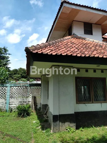 image RUMAH DI HOOK LOKASI STRATEGIS DI TENGAH KOTA BOGOR HARGA PANDEMI (2)