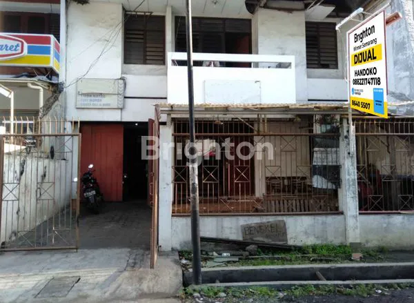 image RUMAH TUA 2 LANTAI, PINGGIR JALAN DI PANJAITAN, STRATEGIS, HADAP SELATAN, 100 METER DARI JL MH THAMRIN (1)