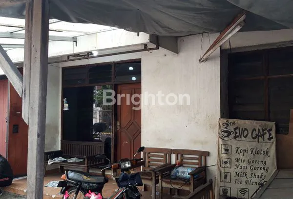image RUMAH TUA 2 LANTAI, PINGGIR JALAN DI PANJAITAN, STRATEGIS, HADAP SELATAN, 100 METER DARI JL MH THAMRIN (2)