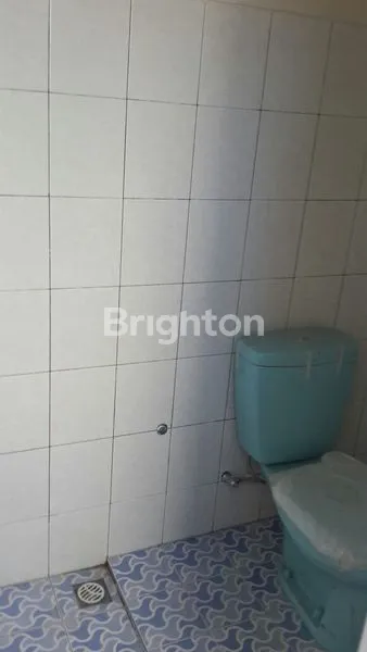 image RUKO  DI TENGAH KOTA , DI JALAN UTAMA  2 JALUR ,  BEBAS BANJIR , DEKAT DGN KOTA LAMA , 10 MNT .KE STASIUN TAWANG , 15 MNT KE RS .PANTI WILASA CITARUM , RS  PANTI WILASA DR .CIPTO ,  DKT DGN JLN  ATERI YOS SUDARSO.+ ARTERI SOEKARNO HATTA , 10 MNT KE PASAR (5)