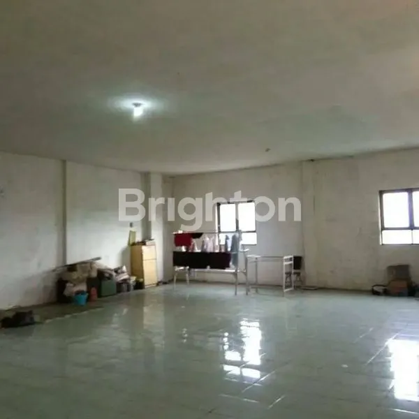 image KOMERSIAL STRATEGIS DAN RAMAI, RUKO STRATEGIS 3 LANTAI DI LETJEN SOEPRAPTO, WARU, SIDOARJO (1)