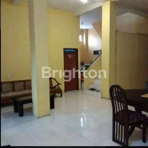 image KOMERSIAL STRATEGIS DAN RAMAI, RUKO STRATEGIS 3 LANTAI DI LETJEN SOEPRAPTO, WARU, SIDOARJO (2)