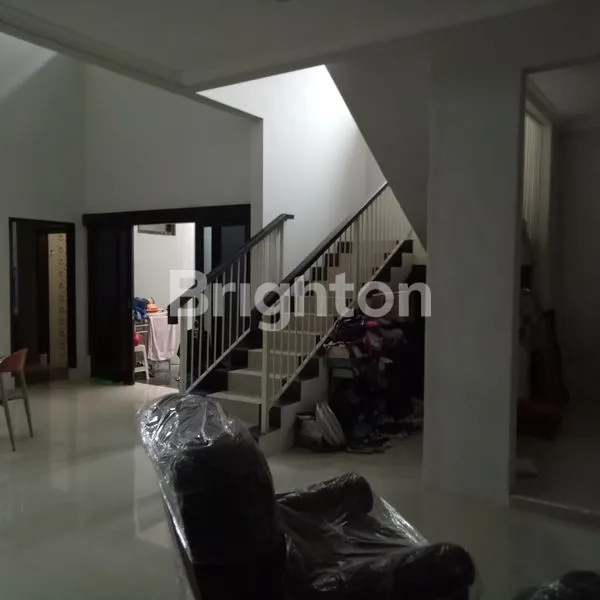 image DI JUAL RUMAH BAGUS DI KETINTANG BARU HANYA 5 MENIT KE JL RAYA AHMAD YANI SURABAYA (4)