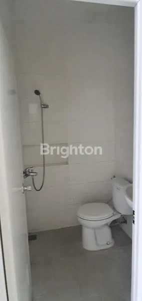 image RUMAH MINIMALIS TAMAN WISTA REGENCY WIYUNG SBY . (2)