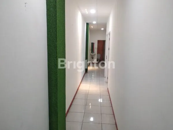 image RUKO DENGAN LOKASI STRATEGIS PINGGIR JLN RAYA  BOULEVARD BARAT KELAPA GADING (5)