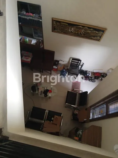 image RUMAH CANTIK 2 LANTAI SIAP UNTUK DI HUNI (8)