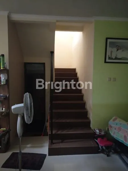 image RUMAH CANTIK 2 LANTAI SIAP UNTUK DI HUNI (5)