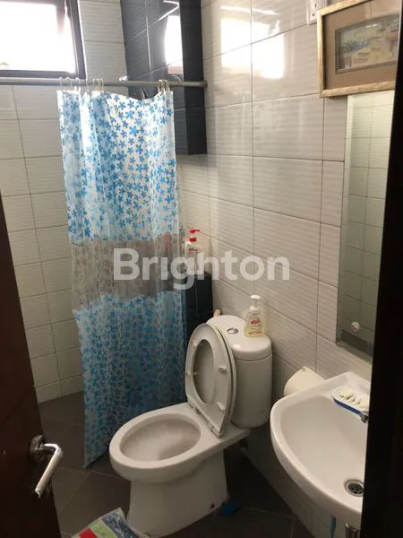 image RUMAH CANTIK MODEL SLIPT LEVEL DI THE ICON BSD TANGERANG (2)