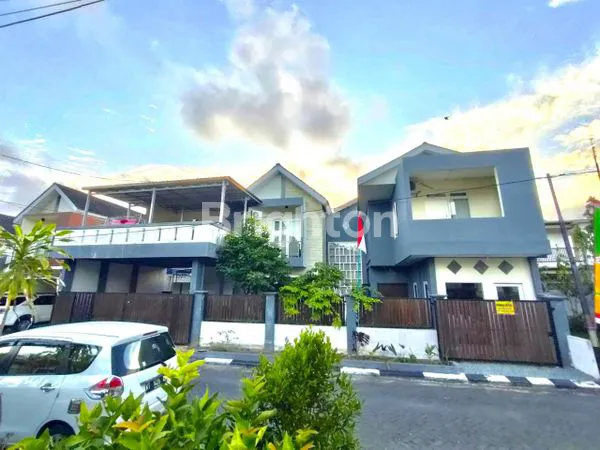 image RUMAH BALIKPAPAN MEWAH WIKA SIAP HUNI ADA KOLAM RENANG (1)