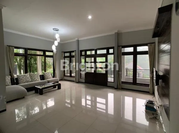 image VILLA MODEL MINIMALIS DI SEKUTI INDAH, TRETES (1)