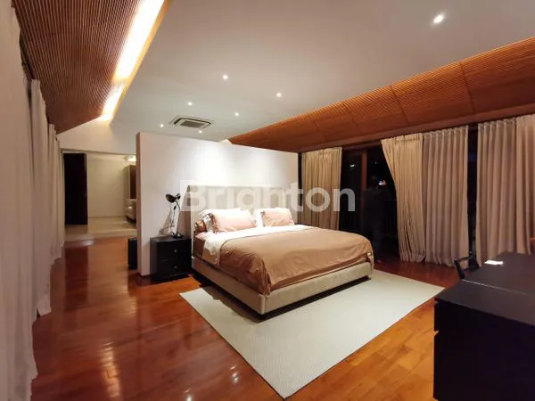 image RUMAH CANTIK DAN MEWAH DI JAKARTA SELATAN  (6)