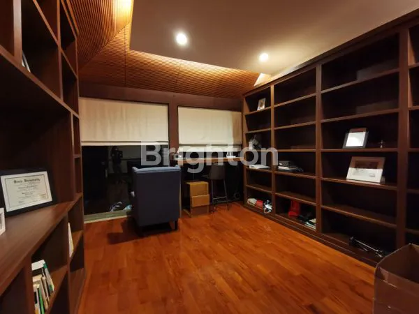 image RUMAH CANTIK DAN MEWAH DI JAKARTA SELATAN  (7)