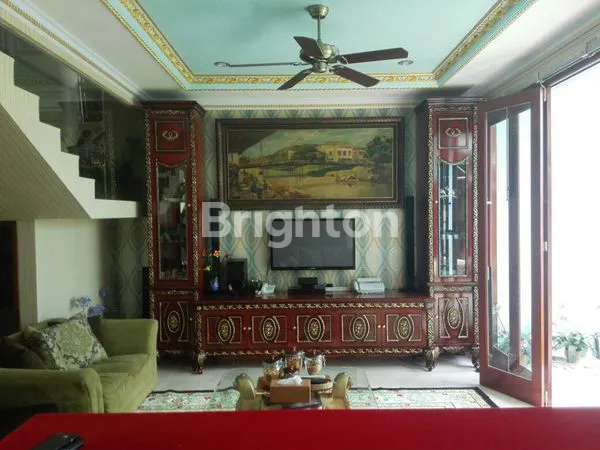 image RUMAH MEWAH KLASIK SEMI FURNISH PAKUWON CITY RIVIERA (3)