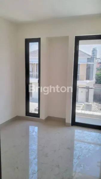 image RUMAH BARU GRESS WELLINGTON PARK RESIDENCE DKT JUANDA RUNGKUT (4)