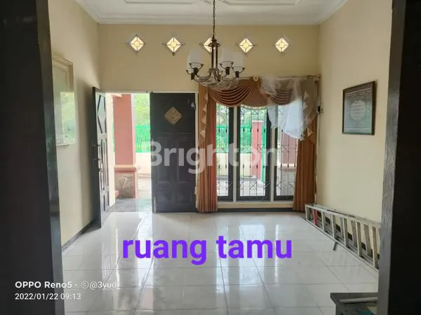 image RUMAH USAHA DI PONDOK JATI SIDOARJO. SIAP HUNI. FURNISH. KAMAR TIDUR BANYAK. BISA BUAT KANTOR ATAU KLINIK DOKTER (2)