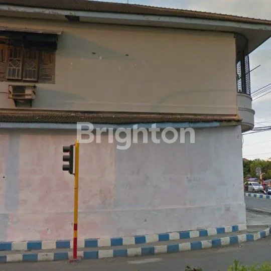 image RUMAH USAHA HOOK PUSAT KERAMAIAN KOTA SAMPANG 0 KM. (3)