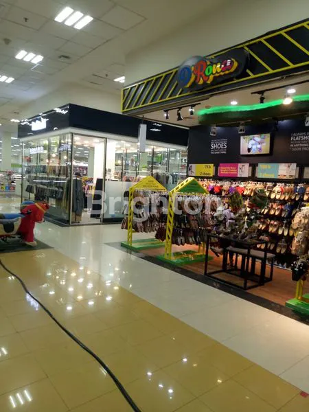 image HOT! STAND MATOS HOOK!! LANTAI DASAR MENGHADAP HALL & KFC (3)