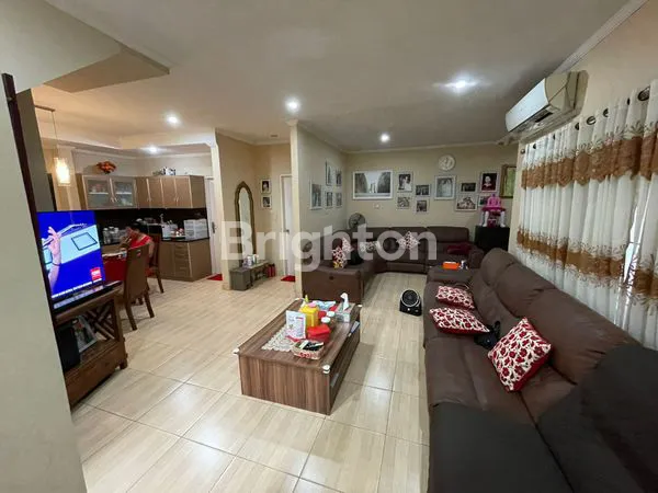 image RUMAH BAGUS DI SEKTOR 9 BINTARO (3)