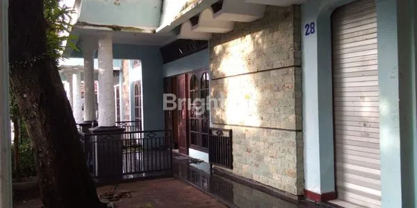 image RUMAH LUAS 2 LANTAI SIAP HUNI (3)