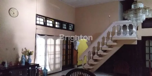 image RUMAH LUAS 2 LANTAI SIAP HUNI (5)