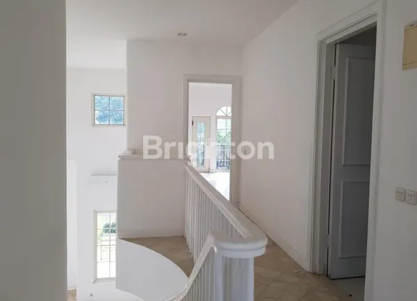 image RUMAH DI MEDITERANEAN GOLF LIPPO KARAWACI CENTRAL TANGERANG (3)