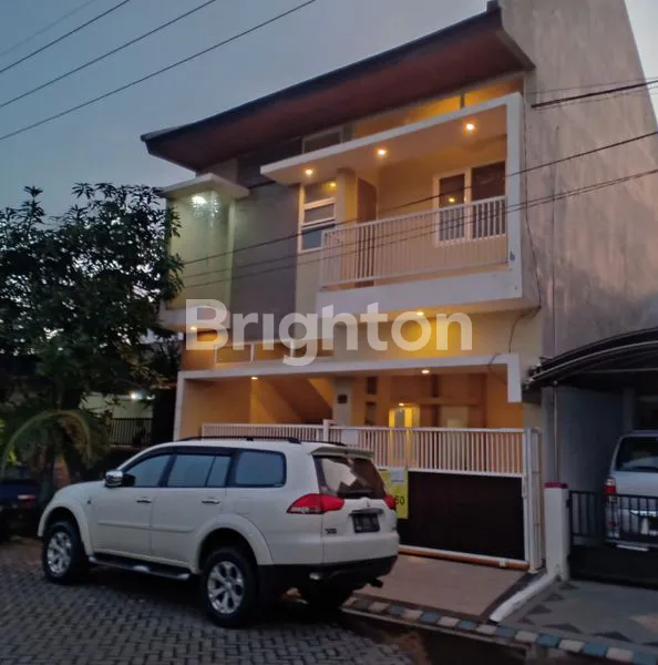 image RUMAH 2LANTAI SIAP HUNI GEDANGAN SIDOARJO (2)