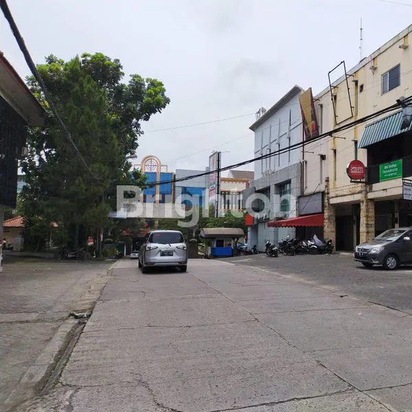 RUKO BAGUS UNTUK USAHA DI AREA PERTOKOAN BANDUNG UTARA