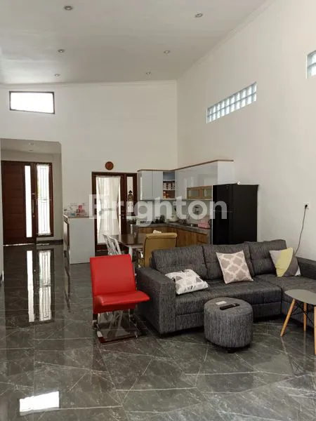 image RUMAH SIAP HUNI VILLA STYLE DI TAMAN GRIYA JIMBARAN (1)