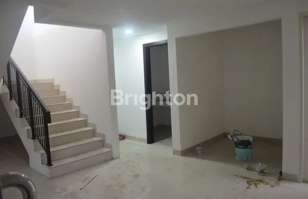 image RUKO MEWAH SEMI GEDUNG 6 LT DI FORESTA BUSINESS LOFT BSD TANGERANG (2)
