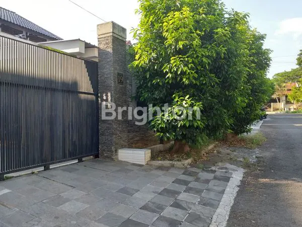 image RUMAH MEWAH LOKASI STRATEGIS DI KOTA ATAS SEMARANG SELATAN (1)