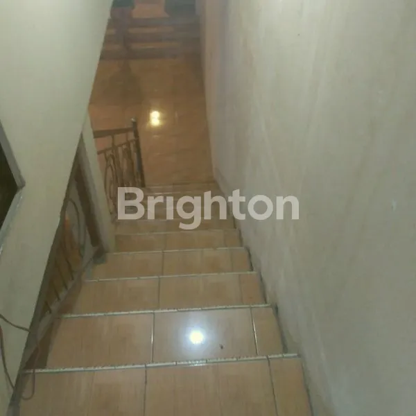 image RUMAH 2 LT SIAP HUNI 0 JL RAYA WIGUNA SURABAYA (3)